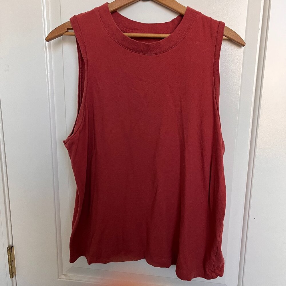 Women's Medium Pink Sleeveless Muscle Tank Top Crewneck Casual Large